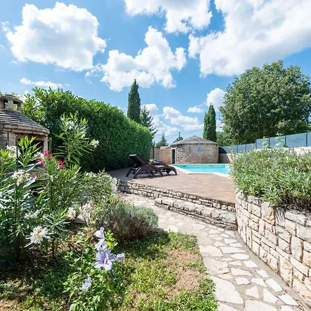 Dom wakacyjny Cala By Interhome *